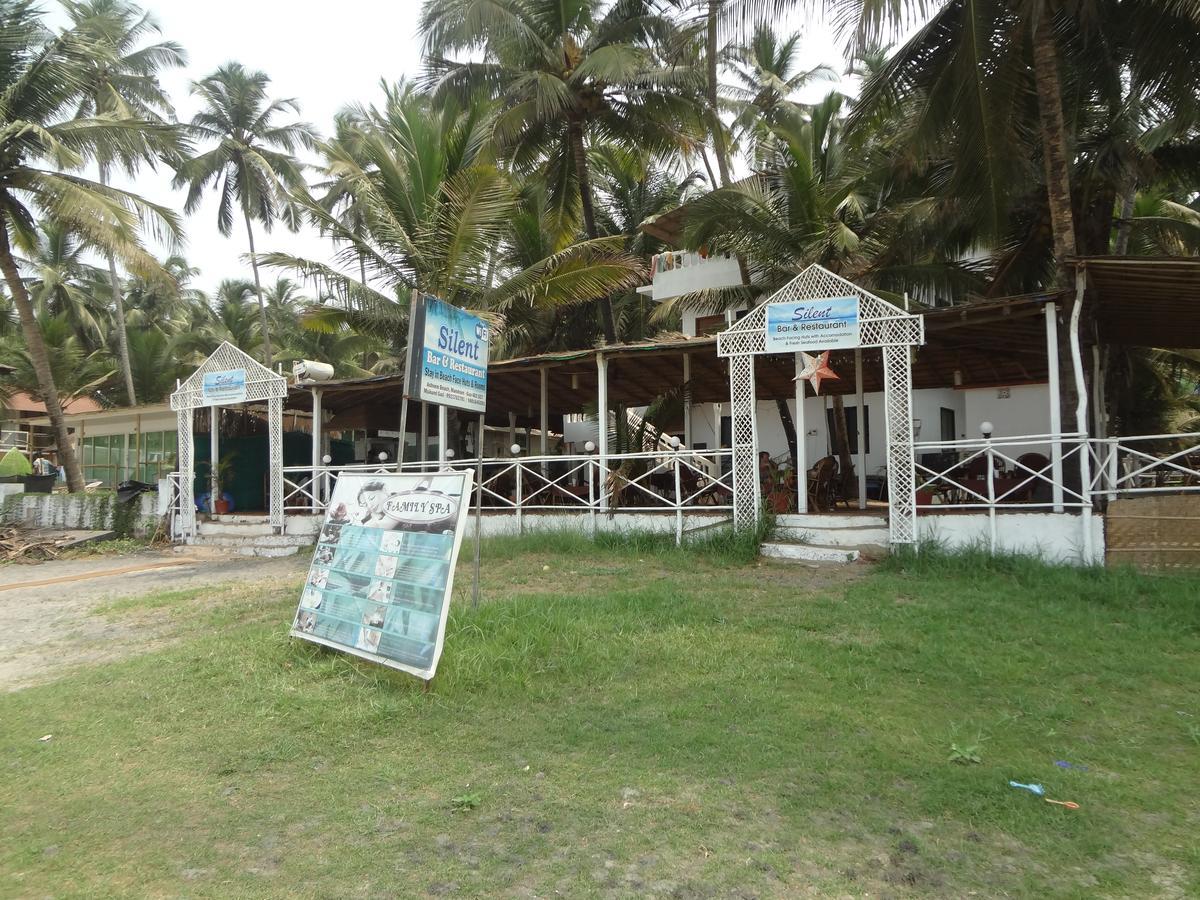 Silent Resort Mandrem Ngoại thất bức ảnh